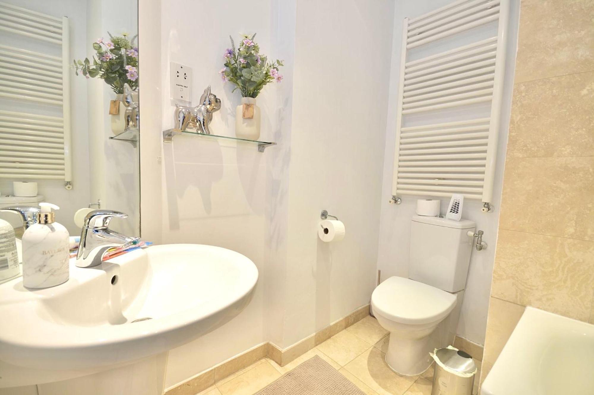 Kensington Apartment, Breakfast, 2 Baths Λονδίνο Εξωτερικό φωτογραφία
